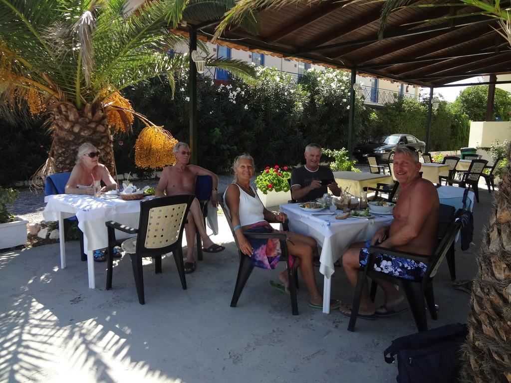 Francisco Beach Hotel Agios Andreas  المظهر الخارجي الصورة
