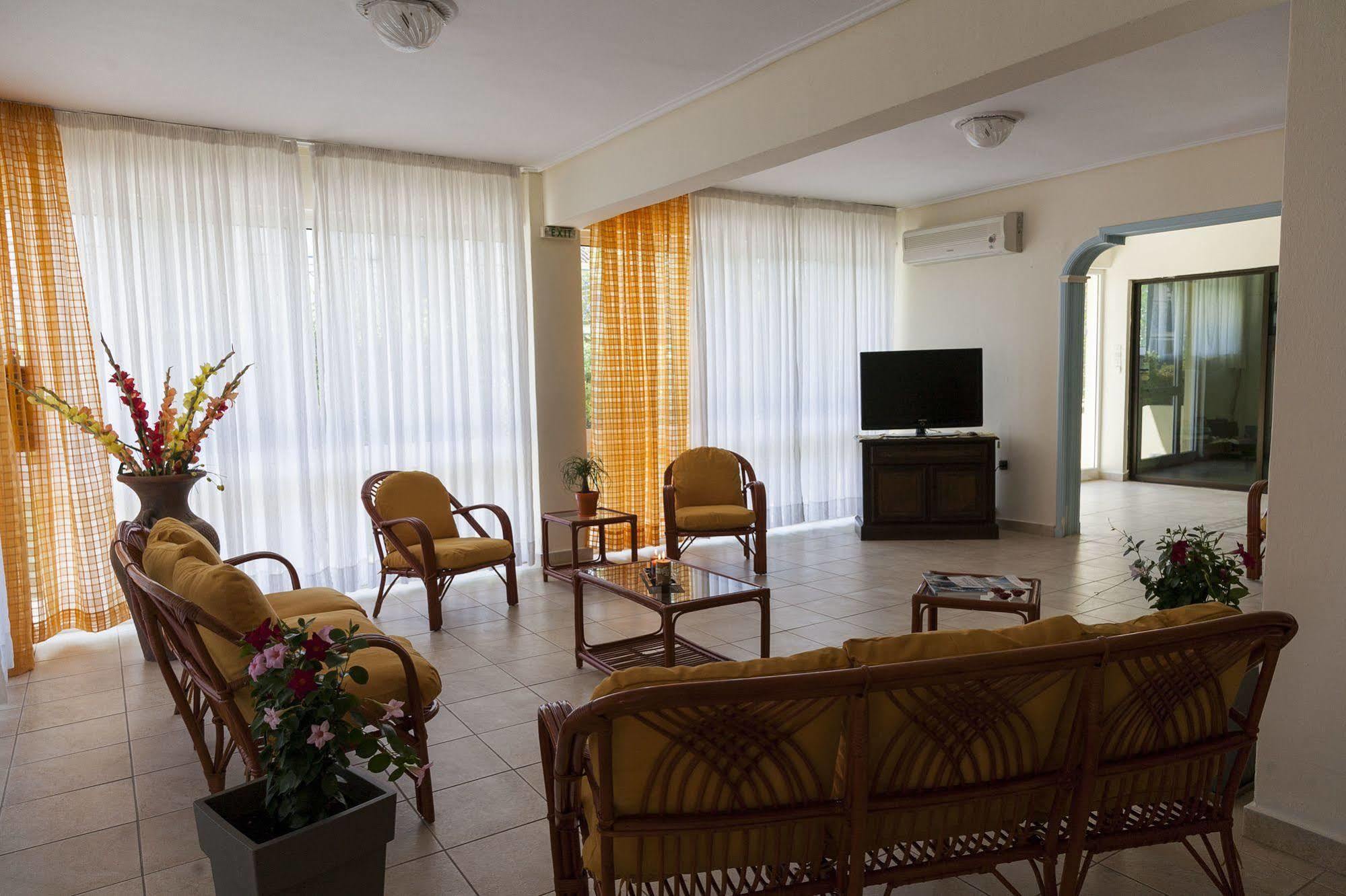 Francisco Beach Hotel Agios Andreas  المظهر الخارجي الصورة
